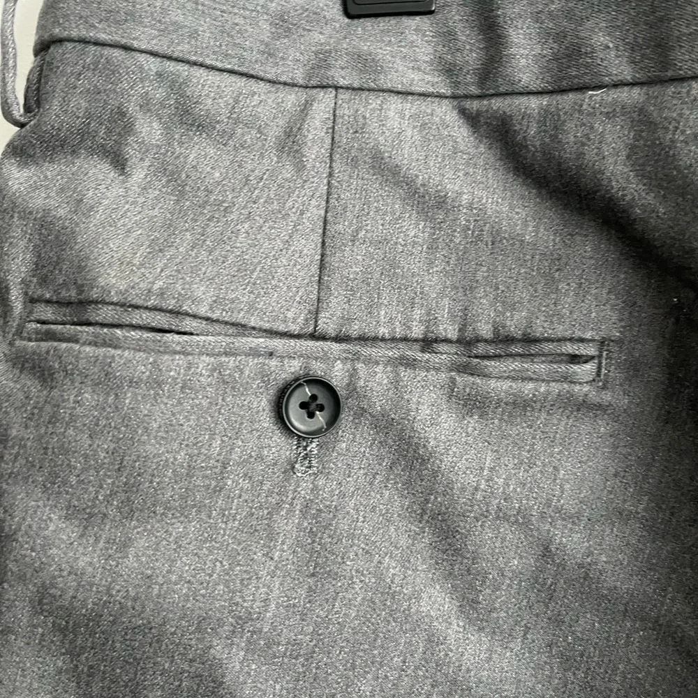 Banana Republic chinos Aiden slim fit  size 36 x 30